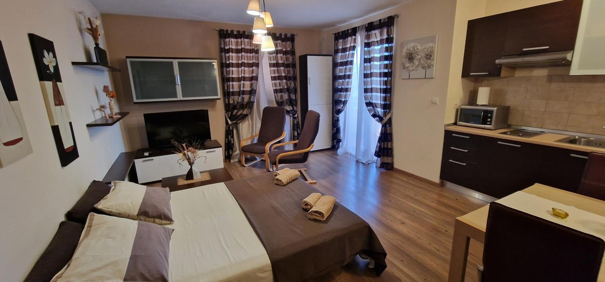 Apartments Fantazija 로비니 외부 사진
